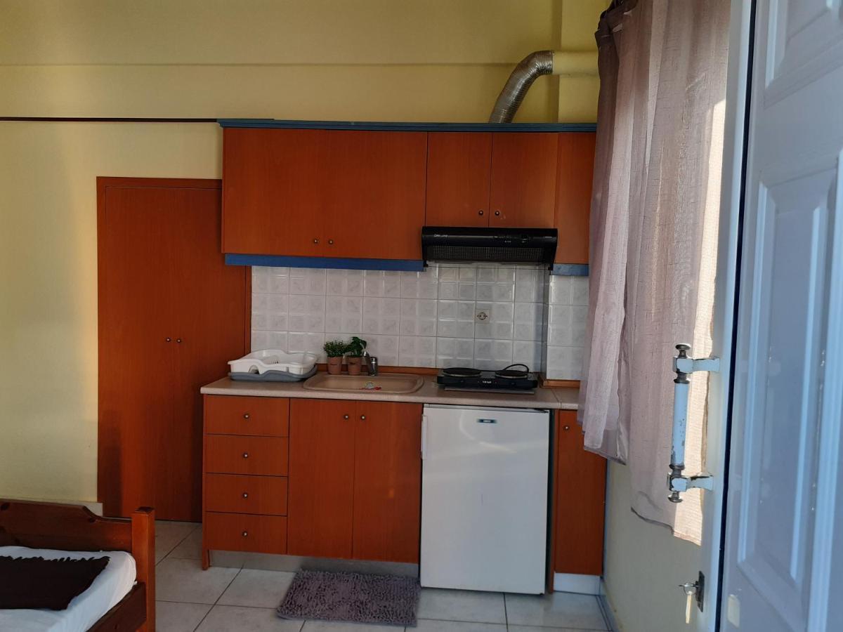 Polis΄ House Apartamento Vrasná Exterior foto