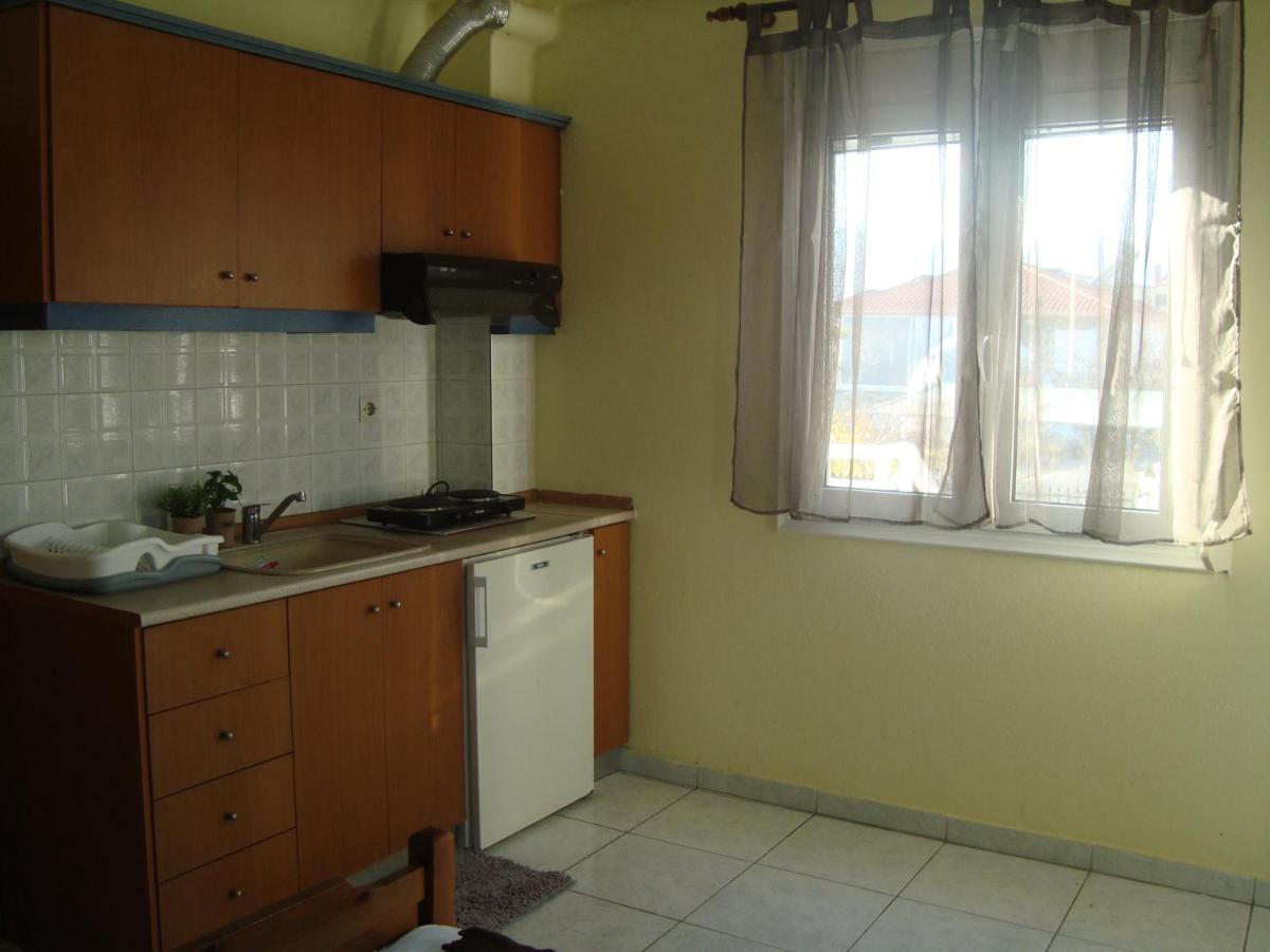 Polis΄ House Apartamento Vrasná Exterior foto